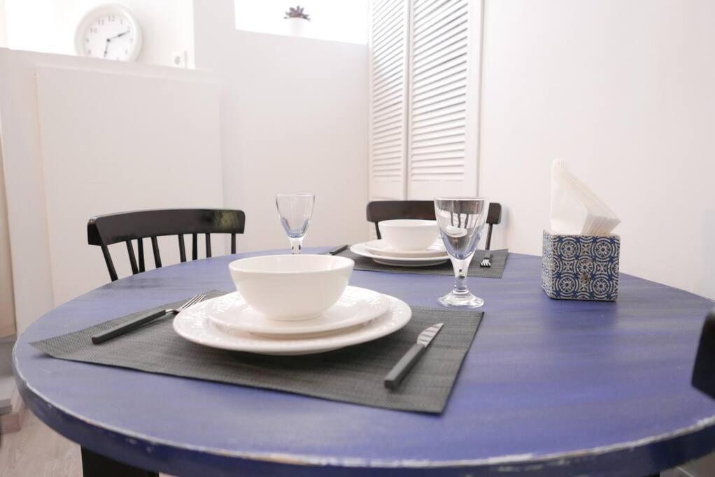 Alfama's Hidden Terrace Gem Lissabon